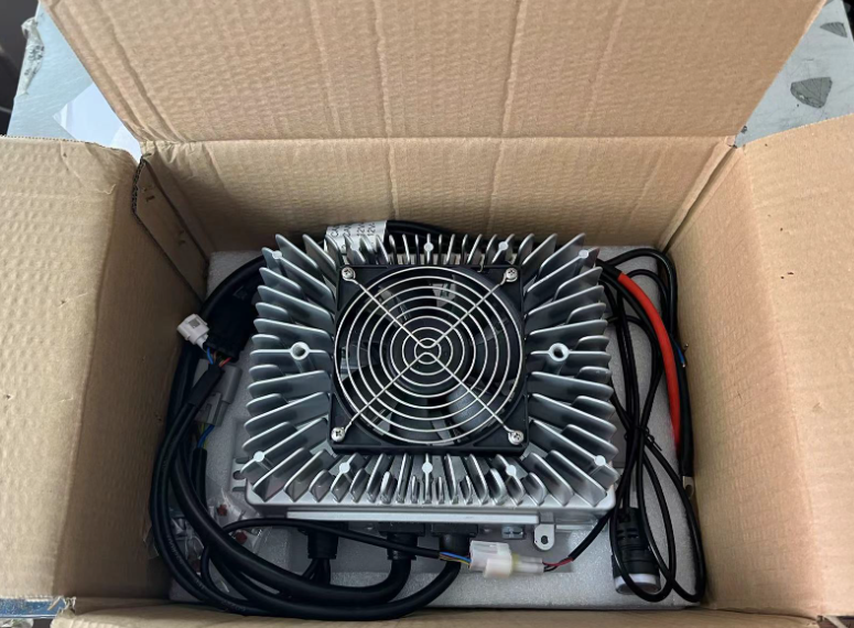 3.3KW SMHC3-7240A obc charger ship to Italy