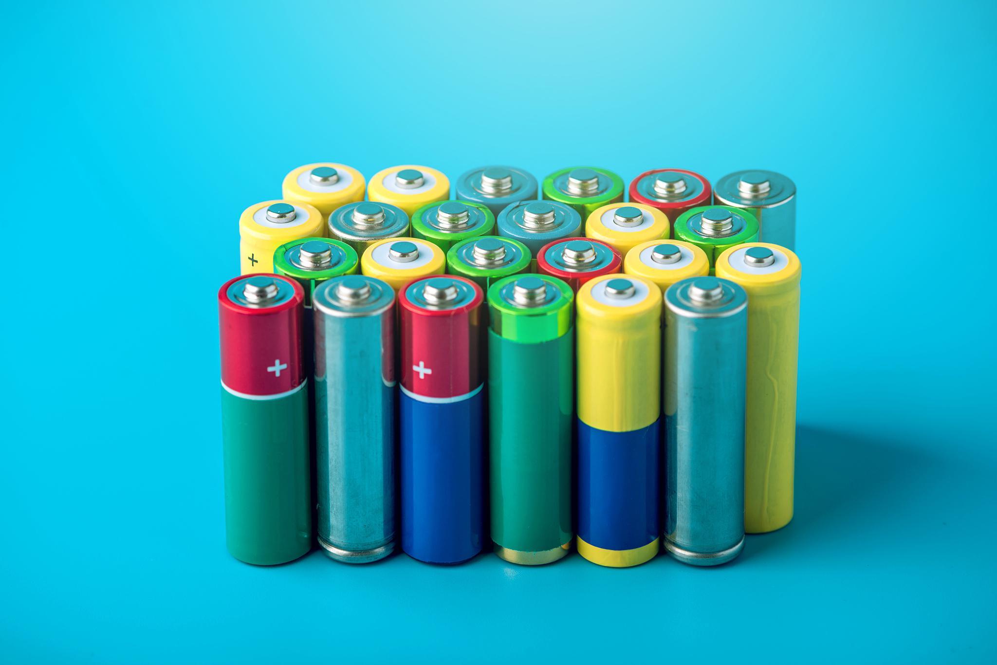 Alkaline vs Lithium Batteries: Which One Should You Choose?